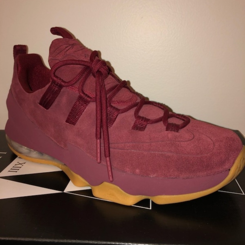 NIKE Lebron's 13 Xlll low maroon  suede size 11 us